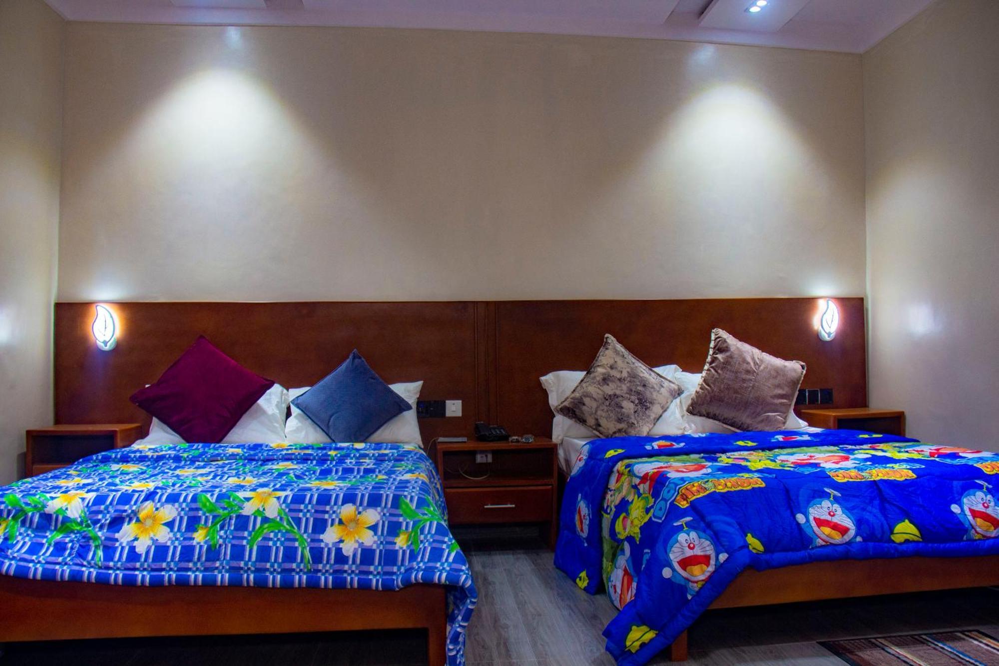 Hotel L'Apero โกโตนู ภายนอก รูปภาพ