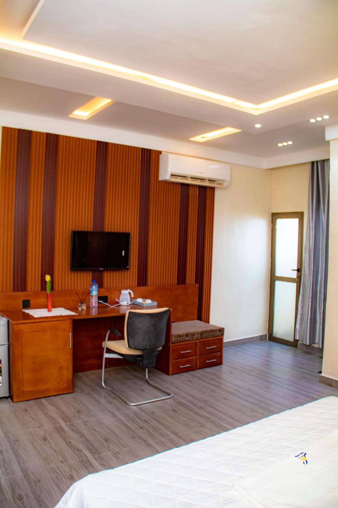 Hotel L'Apero โกโตนู ภายนอก รูปภาพ